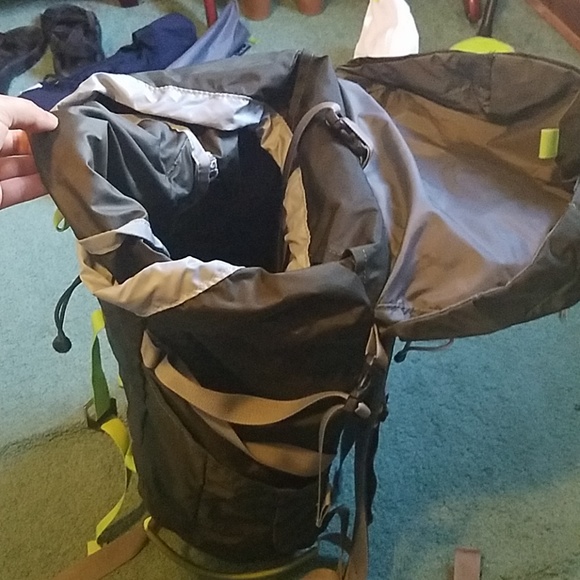 Backpack - Picture 4 of 4